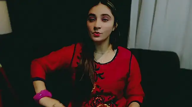 Snapshot of demieliss chatting on 03/07/25, 08:00 demieliss online show from 03/07/25, 08:00