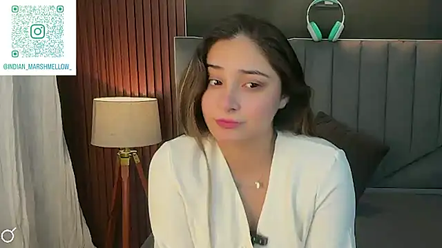 Snapshot of demieliss chatting on 10/22/25, 05:13 demieliss online show from 10/22/25, 05:13