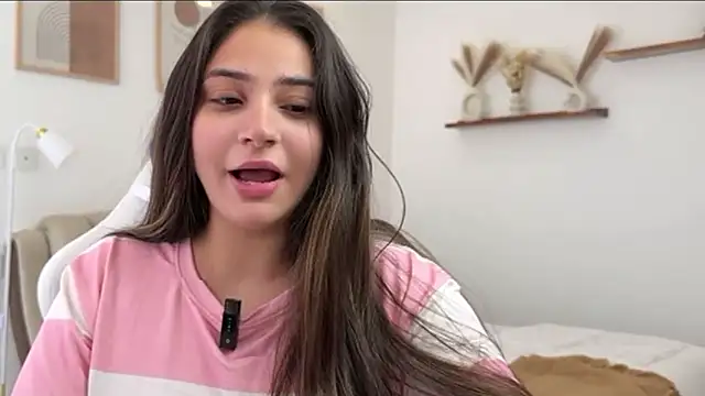 Snapshot of demieliss chatting on 03/02/26, 07:09 demieliss online show from 03/02/26, 07:09