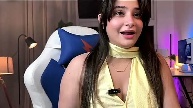 Snapshot of demieliss chatting on 04/13/26, 07:08 demieliss online show from 04/13/26, 07:08