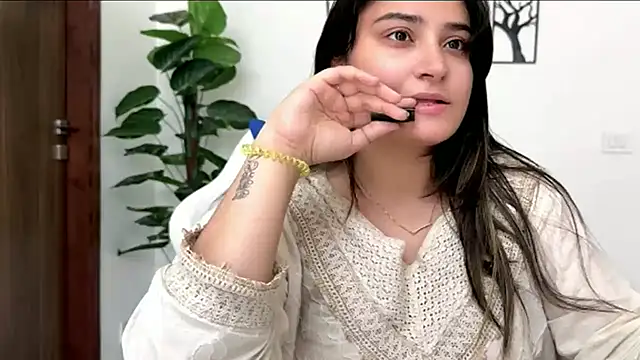 Snapshot of demieliss chatting on 04/20/26, 06:49 demieliss online show from 04/20/26, 06:49