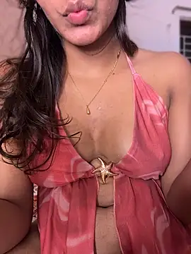Snapshot of Goddess_sneha chatting on 04/19/26, 04:39 Goddess sneha online show from 04/19/26, 04:39