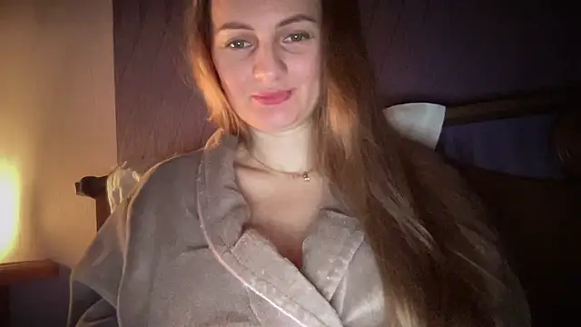 Snapshot of Viola_sweet chatting on 11/29/25, 01:52 Viola sweet online show from 11/29/25, 01:52