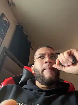 Snapshot of Joker19196 chatting on 11/09/25, 05:55 Joker19196 online show from 11/09/25, 05:55