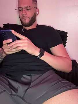 Snapshot of Joker19196 chatting on 12/20/25, 08:38 Joker19196 online show from 12/20/25, 08:38