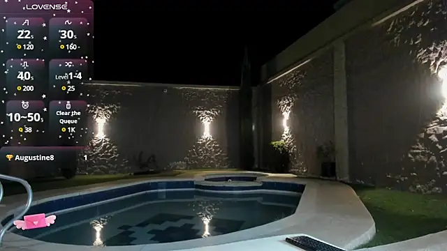 Snapshot of Aprillbrunette chatting on 01/27/25, 02:31 Aprillbrunette online show from 01/27/25, 02:31