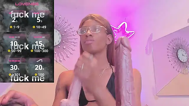 Tiffany Valentine15 online show from 10/18/25, 08:53