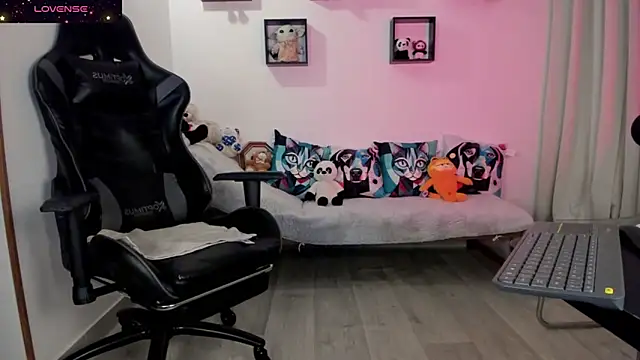 Biancastrongg online show from 04/09/26, 06:19