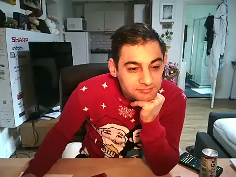 Snapshot of mihaimichael chatting on 12/05/25, 02:36 mihaimichael online show from 12/05/25, 02:36