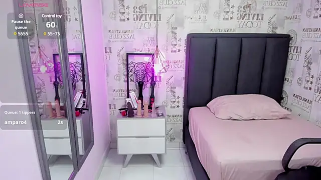 Snapshot of mileyerikson chatting on 01/20/25, 12:28 mileyerikson online show from 01/20/25, 12:28