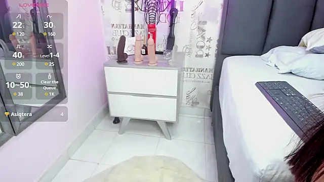 Snapshot of mileyerikson chatting on 01/27/25, 03:28 mileyerikson online show from 01/27/25, 03:28