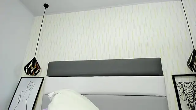 Snapshot of mileyerikson chatting on 03/01/25, 10:42 mileyerikson online show from 03/01/25, 10:42