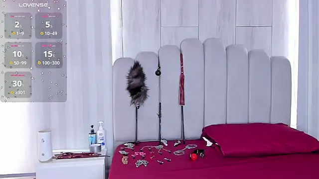 Snapshot of mileyerikson chatting on 11/22/25, 03:55 mileyerikson online show from 11/22/25, 03:55