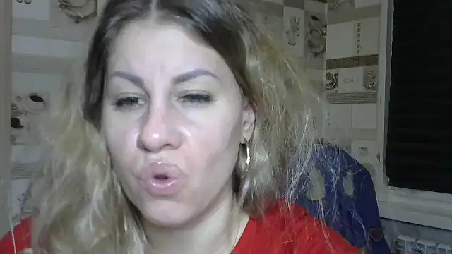 Snapshot of TherestlessKitty chatting on 11/14/25, 05:33 TherestlessKitty online show from 11/14/25, 05:33