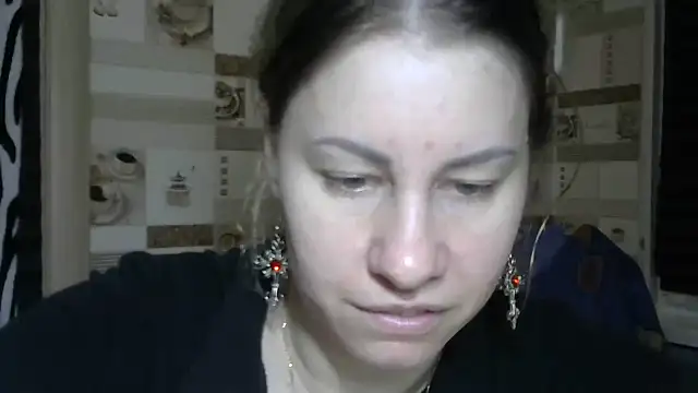 Snapshot of TherestlessKitty chatting on 11/25/25, 10:21 TherestlessKitty online show from 11/25/25, 10:21