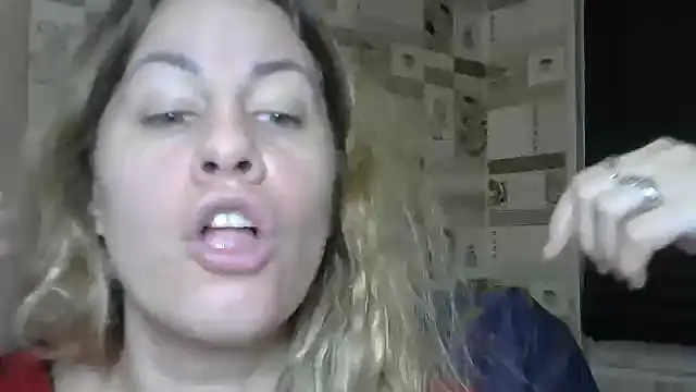 Snapshot of TherestlessKitty chatting on 12/19/25, 10:17 TherestlessKitty online show from 12/19/25, 10:17