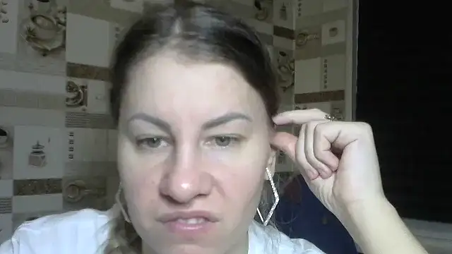 Snapshot of TherestlessKitty chatting on 01/10/26, 10:25 TherestlessKitty online show from 01/10/26, 10:25