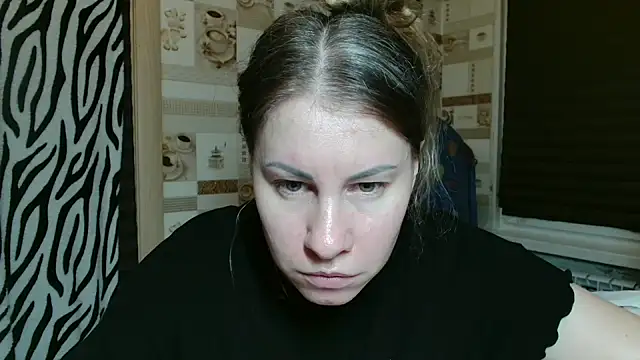 Snapshot of TherestlessKitty chatting on 03/04/26, 12:38 TherestlessKitty online show from 03/04/26, 12:38