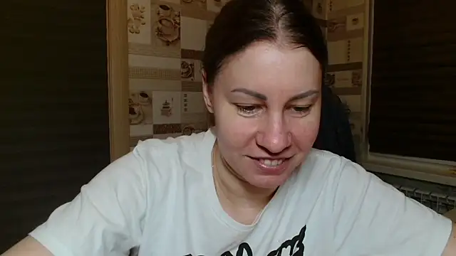 Snapshot of TherestlessKitty chatting on 04/05/26, 10:18 TherestlessKitty online show from 04/05/26, 10:18