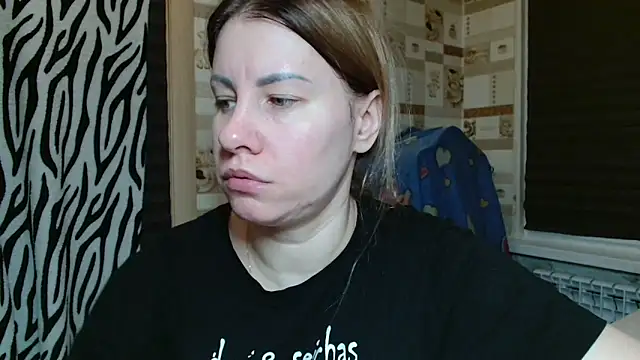 Snapshot of TherestlessKitty chatting on 04/12/26, 10:15 TherestlessKitty online show from 04/12/26, 10:15