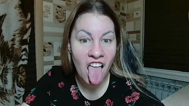 Snapshot of TherestlessKitty chatting on 04/14/26, 10:16 TherestlessKitty online show from 04/14/26, 10:16