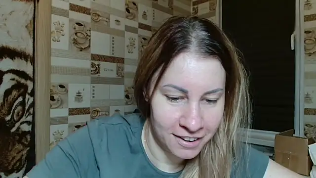 Snapshot of TherestlessKitty chatting on 04/20/26, 10:33 TherestlessKitty online show from 04/20/26, 10:33