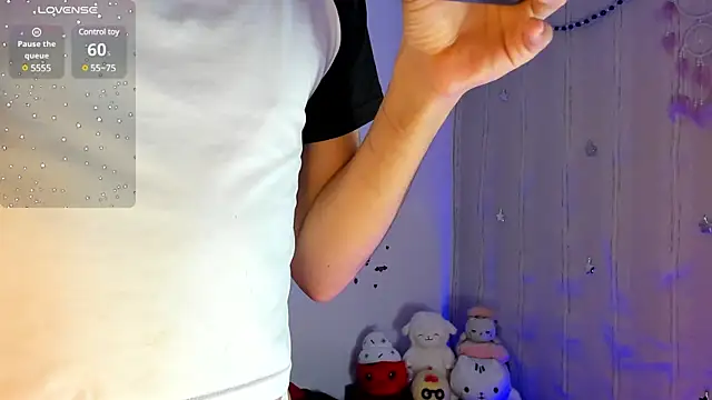 Snapshot of Samuel_Matthew chatting on 01/19/25, 08:18 Samuel Matthew online show from 01/19/25, 08:18