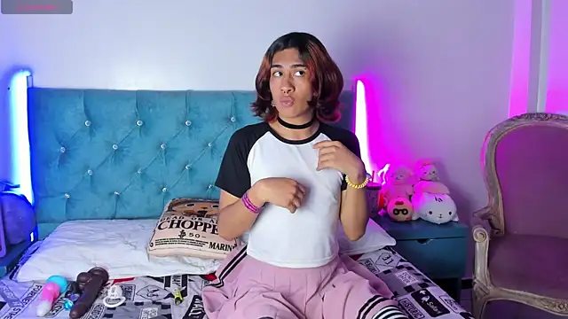 Snapshot of Samuel_Matthew chatting on 02/06/25, 03:37 Samuel Matthew online show from 02/06/25, 03:37