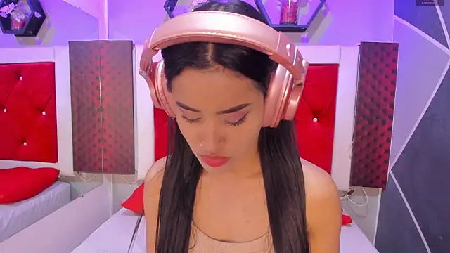 Karoll014 online show from 12/03/25, 12:14