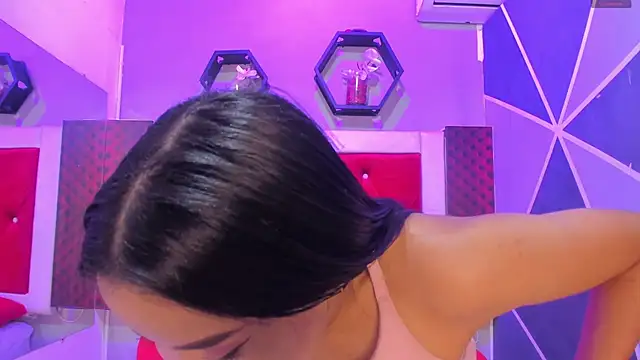 Karoll014 online show from 12/05/25, 12:03