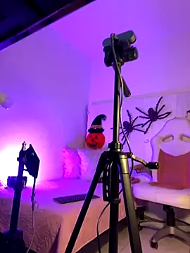 Snapshot of mikuru_hara chatting on 10/02/25, 10:06 mikuru hara online show from 10/02/25, 10:06