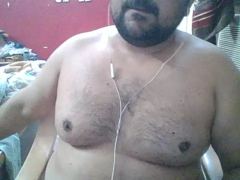 Snapshot of ARYANAVAILABLE chatting on 05/21/26, 11:45 ARYANAVAILABLE online show from 05/21/26, 11:45