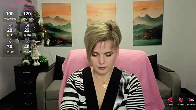 Julia Wilsone online show from 12/20/25, 02:13