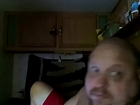 Snapshot of tjmacksjr chatting on 04/14/26, 07:42 tjmacksjr online show from 04/14/26, 07:42