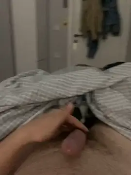 Erenn34 online show from 10/22/25, 11:37