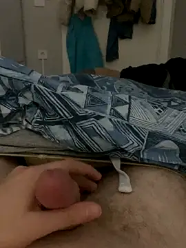 Erenn34 online show from 11/10/25, 11:04