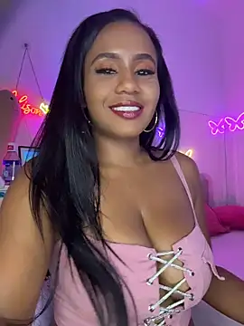 Snapshot of AlisonHoot69 chatting on 05/26/26, 11:01 AlisonHoot69 online show from 05/26/26, 11:01