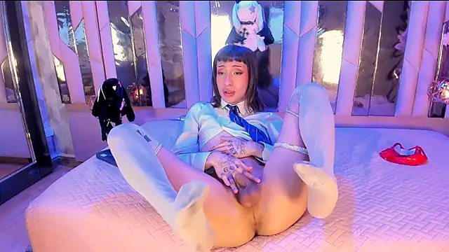 MadisonWood01 online show from 11/13/25, 04:17