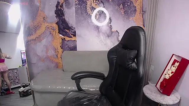 Snapshot of Cristal_v_1 chatting on 09/19/25, 03:08 Cristal v 1 online show from 09/19/25, 03:08