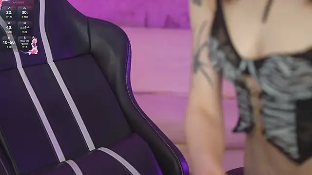 Britney054 online show from 02/15/25, 12:01