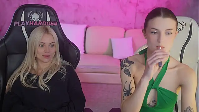 Snapshot of Britney054 chatting on 02/05/26, 03:49 Britney054 online show from 02/05/26, 03:49