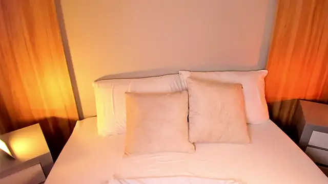 Snapshot of nicky_peyton chatting on 01/13/26, 03:23 nicky peyton online show from 01/13/26, 03:23