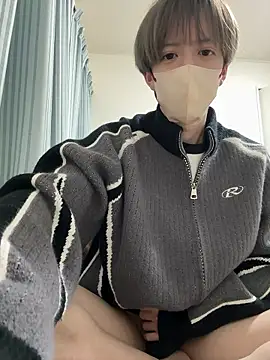 Snapshot of yuuuuma578 chatting on 02/15/26, 02:03 yuuuuma578 online show from 02/15/26, 02:03