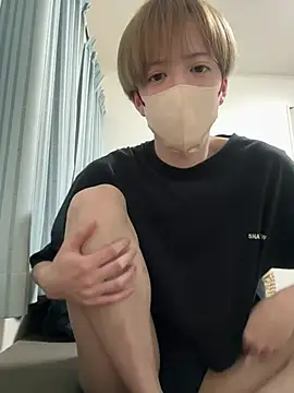 Snapshot of yuuuuma578 chatting on 03/01/26, 02:19 yuuuuma578 online show from 03/01/26, 02:19