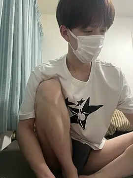 Snapshot of yuuuuma578 chatting on 04/07/26, 02:28 yuuuuma578 online show from 04/07/26, 02:28