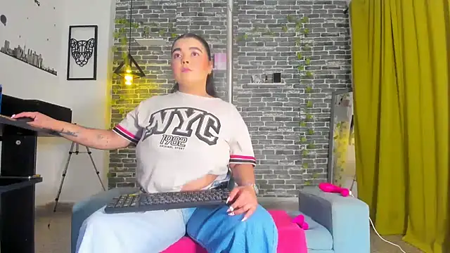 iam samy  online show from 01/31/25, 11:46