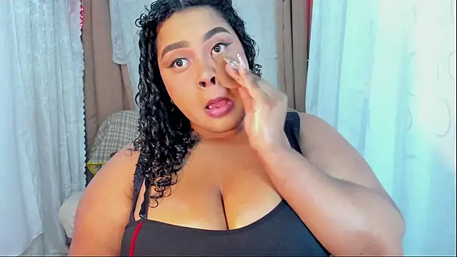 Snapshot of Ana_off_alana chatting on 11/28/25, 11:18 Ana off alana online show from 11/28/25, 11:18