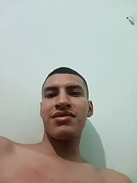 Snapshot of Rogersmit2 chatting on 08/02/26, 04:11 Rogersmit2 online show from 08/02/26, 04:11