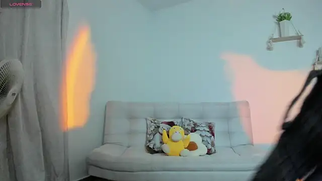 AprilDubois online show from 12/05/24, 08:11