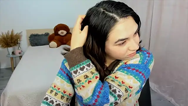 Alexa Dolly12 online show from 02/17/25, 09:13